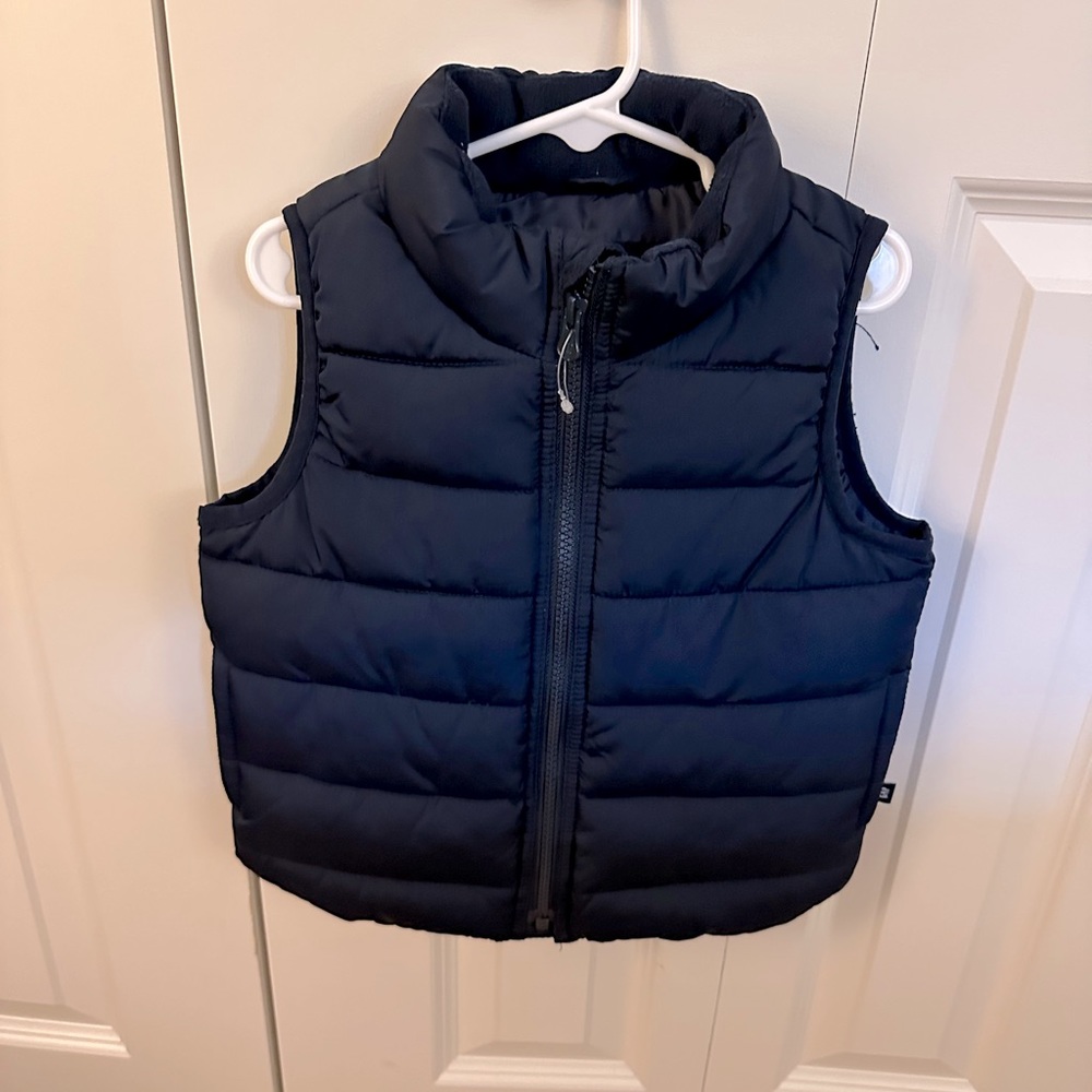 Baby Gap puffer vest sz3T NWT